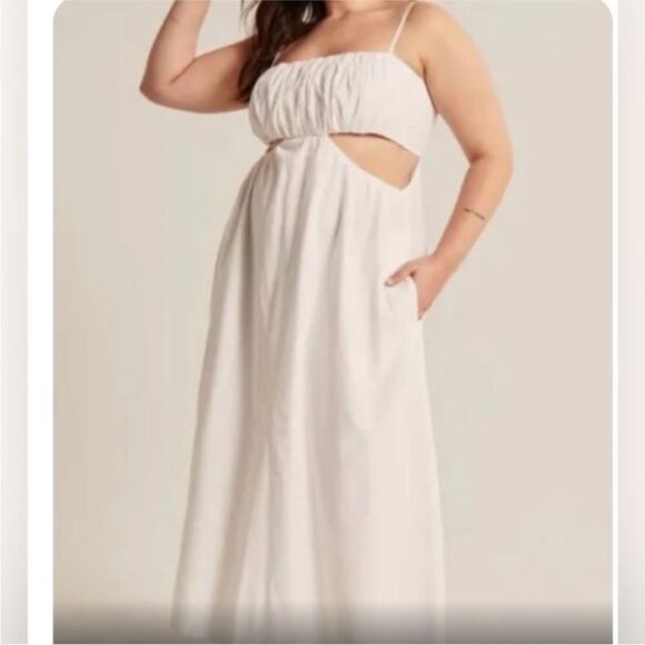 Abercrombie and Fitch cut out Elegant White Maxi Dress - Picture 1 of 9
